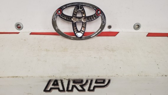 Эмблема багажника Toyota Camry V40 2006–2011