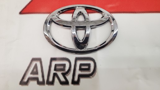 Эмблема задняя Toyota Camry V40 2006–2011