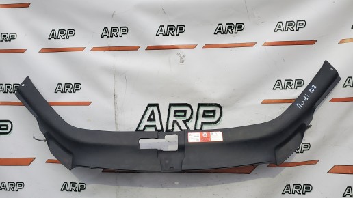 Кожух замка капота Audi Q7 2007-2015