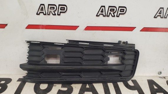 Решетка в бампер правая Skoda Kodiaq 2017-2020