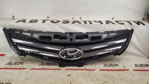 Решетка радиатора Hyundai Solaris 1 2014-2017