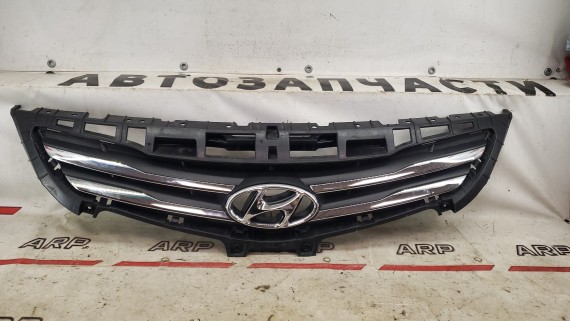 Решетка радиатора Hyundai Solaris 1 2014-2017