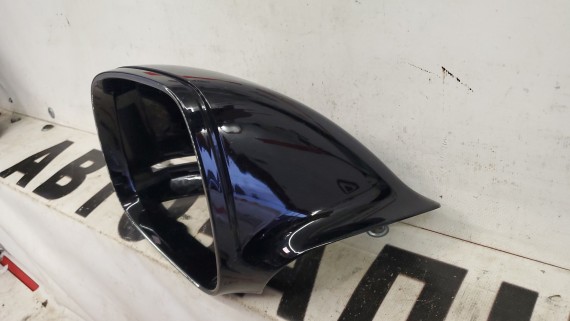 Корпус левого зеркала Audi Q7 2005-2015