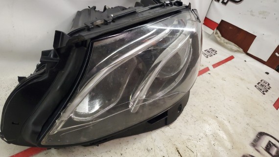 Фара левая Mercedes-Benz E-Classe W213 2016-2020