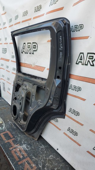 Дверь задняя правая Nissan Pathfinder 3 2004-2014