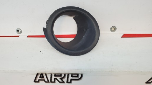 Рамка противотуманной фары правая Chevrolet Captiva C100 2006-2015