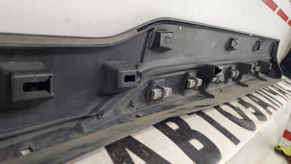 Накладка передней правой двери Subaru Forester 5 2018-н.в.