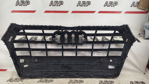 Решетка радиатора Audi Q5 2 FY 2015-н.в.