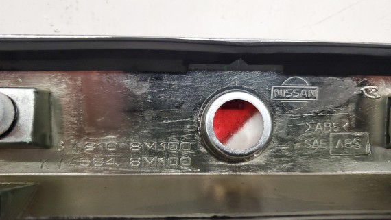 Накладка крышки багажника Nissan Bluebird Sylphy 2000-2005