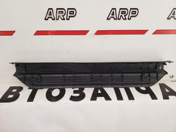 Накладка порога передняя паравая Toyota Camry 40 2006-2011