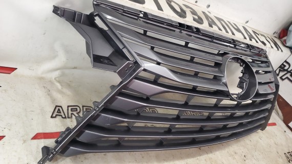 Решетка радиатора Lexus RX4 2015–2022