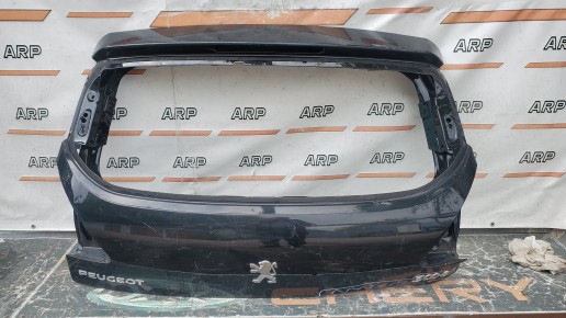 Дверь багажника Peugeot 3008 2009-2016