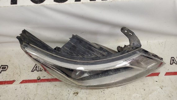 Фара правая Kia Rio 3 QB 2011-2017
