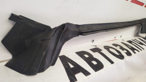 Уплотнитель стекла двери задний правый Mercedes-Benz CLS-Class C257 2017-2021