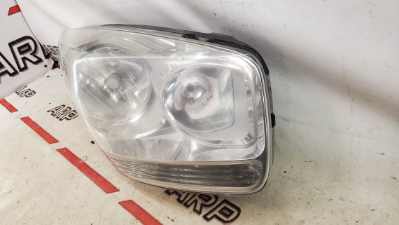 Фара правая Kia Venga 2009-2014