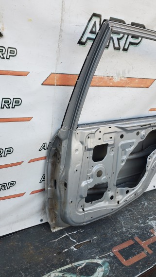 Дверь задняя правая Mitsubishi Lancer 9 седан 2003-2006