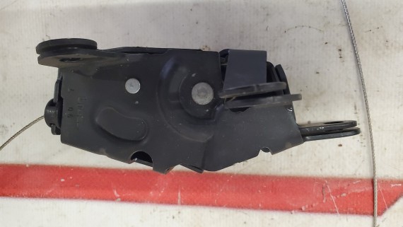 Замок багажника левый BMW X5 E70 2006–2013