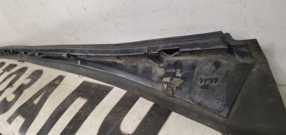 Молдинг лобового стекла правый Mercedes GLC X253 2015-2023