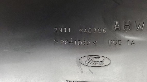 Обшивка двери багажника Ford Fusion 2002-2012