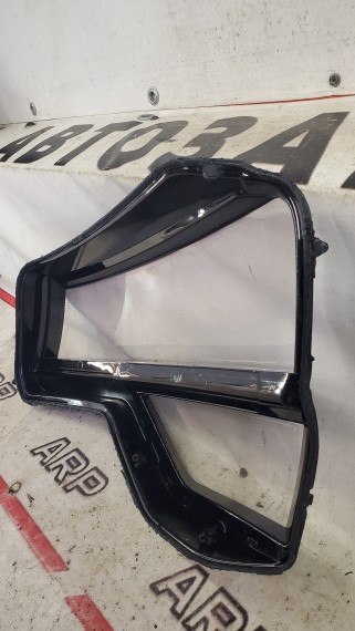 Стекло фары правой Skoda Karoq 2017-2025