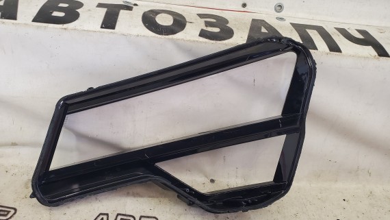 Стекло фары правой Skoda Karoq 2017-2025