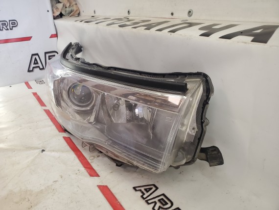 Фара правая Toyota Highlander 3 2013-2016