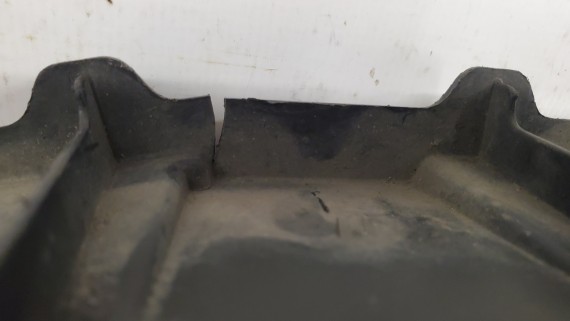 Кронштейн решетки радиатора Subaru Impreza G13, Subaru XV GP3 2012-2016