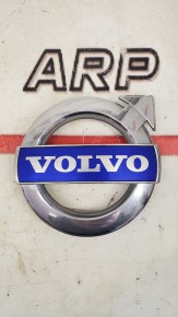 Эмблема решетки радиатора Volvo S60 2010-2018