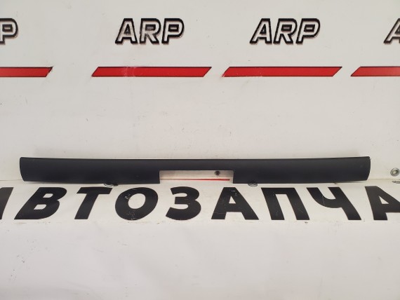 Обшивка двери багажника Mitsubishi Carisma (DA) 1995-2003