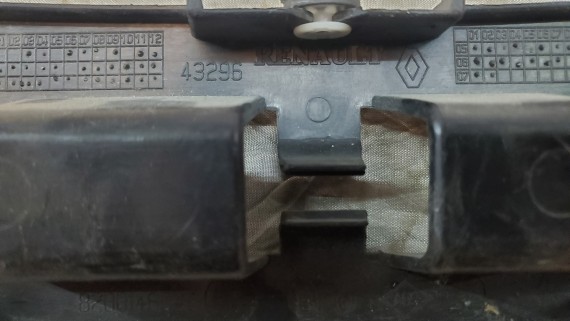Кронштейн заднего бампера Renault Megane 2 2002-2009