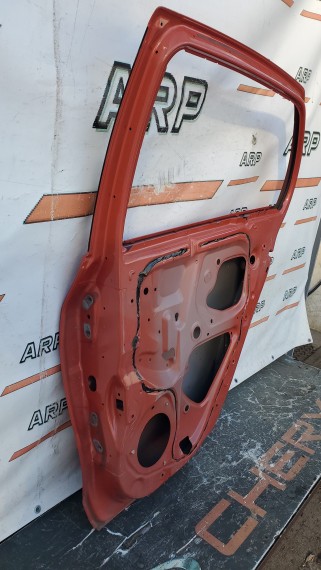 Дверь задняя правая Toyota Yaris 2 2005-2012 хэтчбек