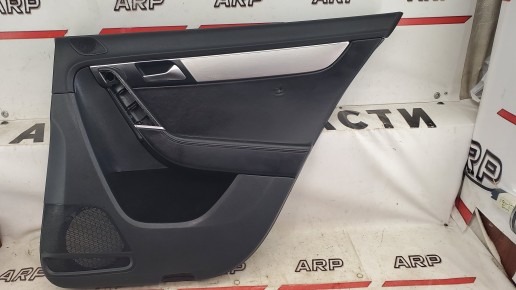 Обшивка двери задняя правая Volkswagen Passat B7 2010-2015