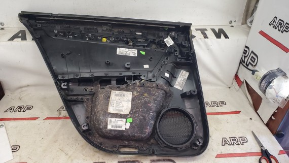 Обшивка двери задняя правая Volkswagen Passat B7 2010-2015
