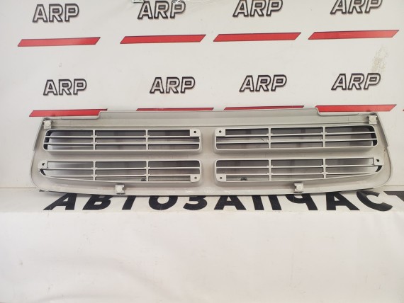 Решетка радиатора Hyundai HD72