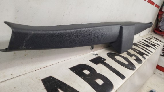 Обшивка двери багажника Toyota Corolla E120 HB 2001-2007