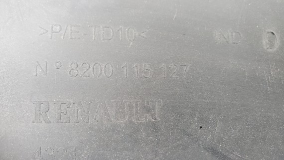 Накладка заднего бампера Renault Megane 2 2002-2008 HB