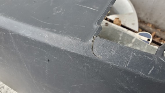 Накладка заднего бампера Renault Megane 2 2002-2008 HB