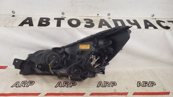 Фара правая Subaru Legacy Outback B14 2010-2015