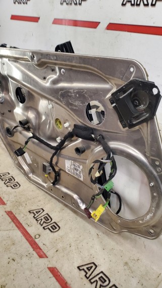 Стеклоподъемник передний левый Mercedes-Benz GLK C-Class X204 2012-2015