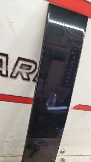 Накладка двери правая задняя AUDI Q7 2005-2009