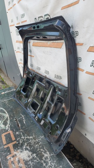 Крышка багажника Ford C-Max 1 2003-2010