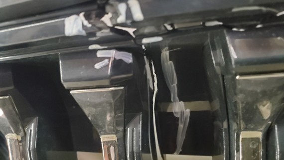 Решетка радиатора Geely Monjaro 2022-н.в.