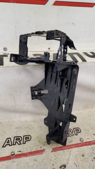 Кронштейн фары левый BMW 5-Series F10, F11 2009-2018