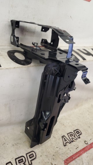 Кронштейн фары левый BMW 5-Series F10, F11 2009-2018