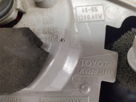 Фонарь внутренний правый Lexus RX 2 2003-2009