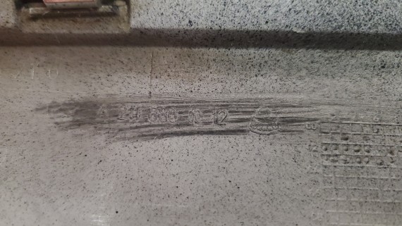 Молдинг переднего бампера правый Mercedes E-klasse W211 2002-2009