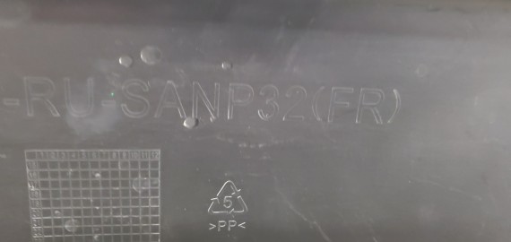 Молдинг переднего бампера правый Renault Sandero STEPWAY 2014-2018