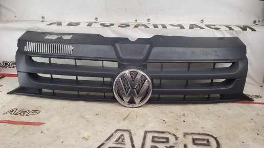 Решетка радиатора Volkswagen Transporter Multivan Caravelle T6 2009-2015