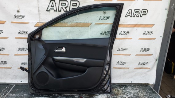 Дверь передняя правая Kia Rio 3 2011-2017