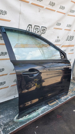 Дверь передняя правая Kia Rio 3 2011-2017
